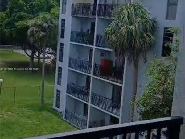 Unit 401A, Miami, FL 33161