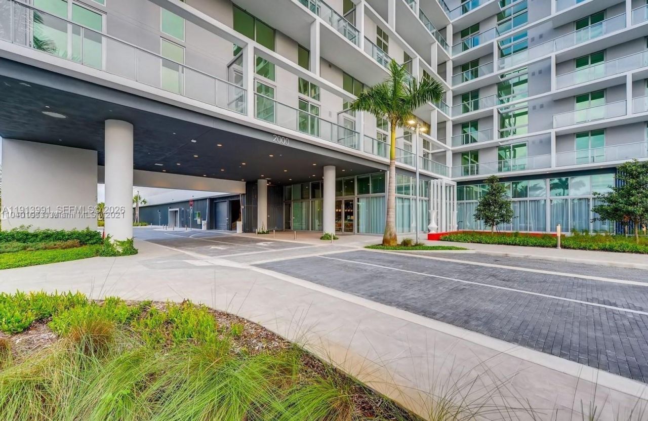 2000 Metropica Way, Unit 605, Sunrise, FL 33323 Photo