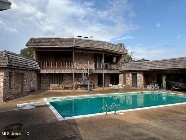 113 Brantley Drive, Forest, MS 39074