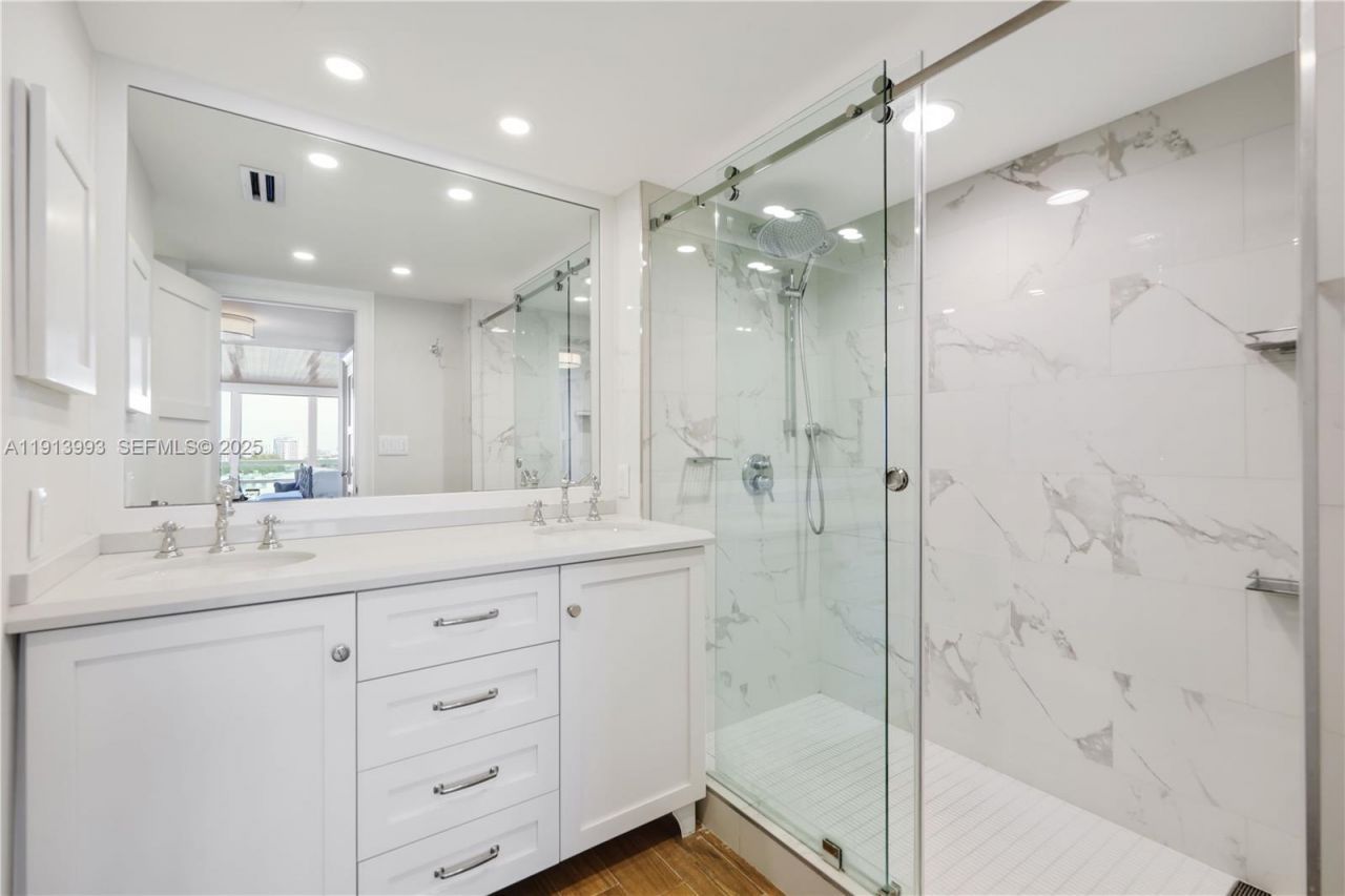 2100 S Ocean Ln, Unit 1009, Fort Lauderdale, FL 33316 Photo