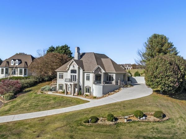 230 Big Water Drive, Vonore, TN 37885