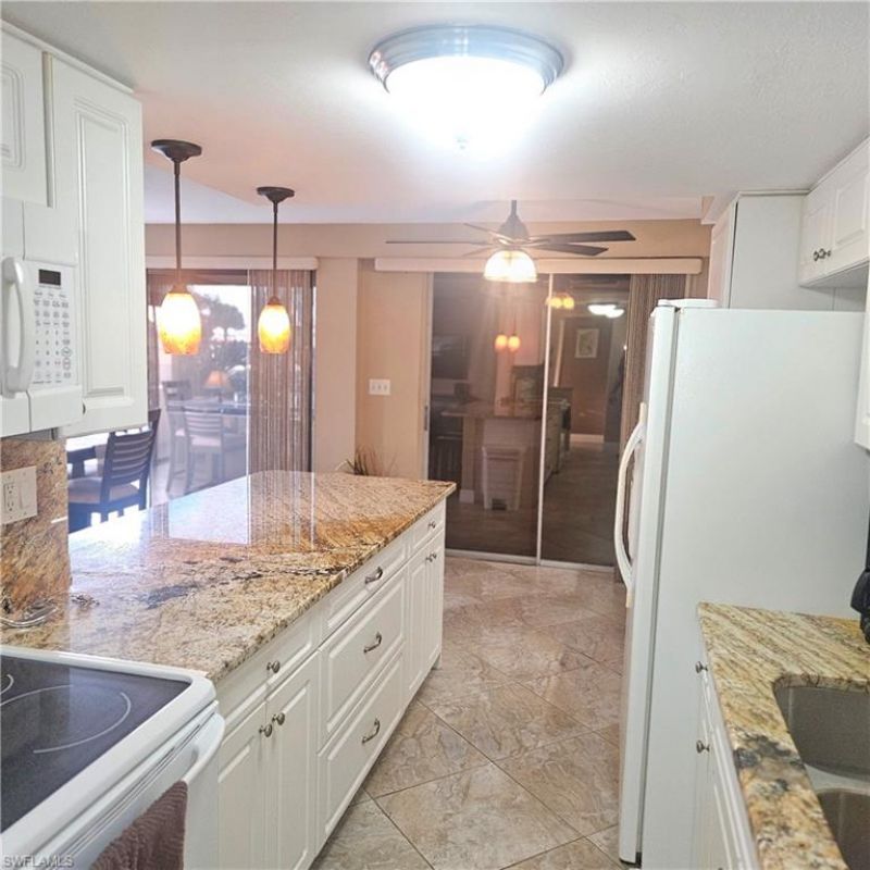 4807 Sunset Ct, Unit 107, Cape Coral, FL 33904 Photo