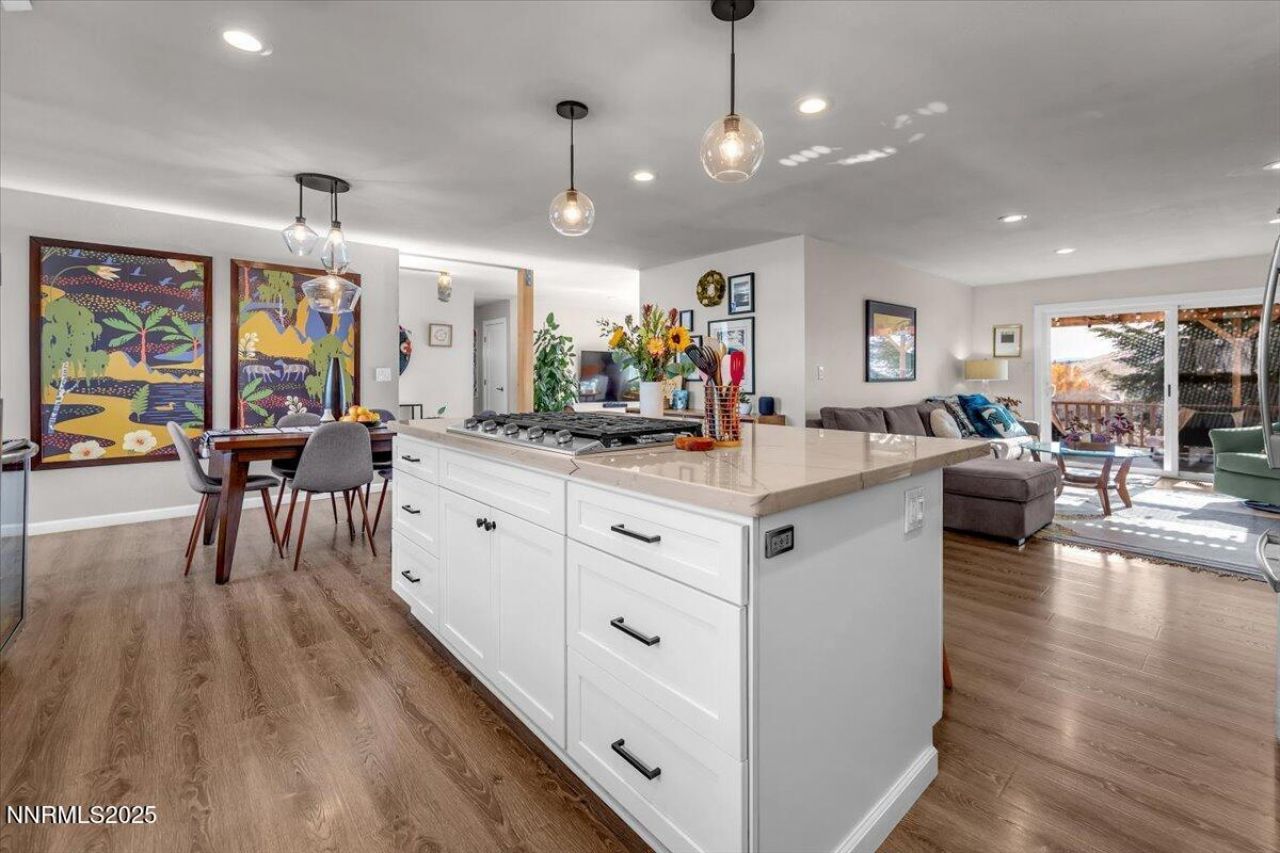 3880 Piccadilly Drive, Reno, NV 89509 Photo