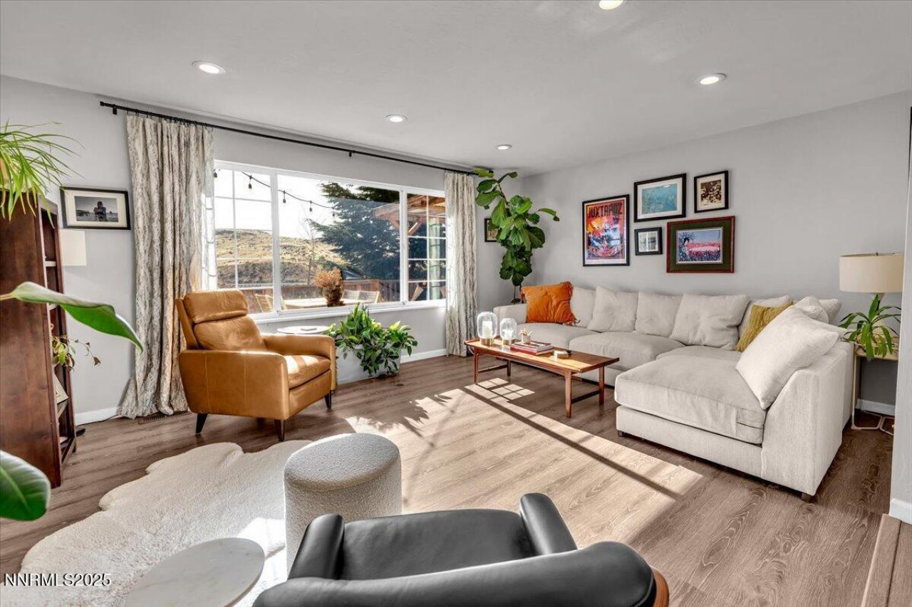 3880 Piccadilly Drive, Reno, NV 89509 Photo