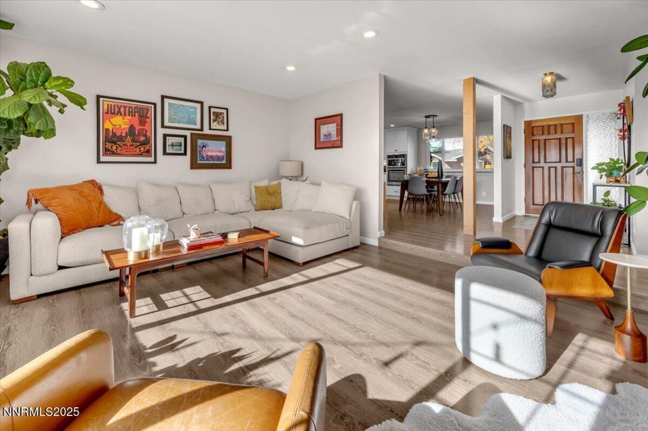 3880 Piccadilly Drive, Reno, NV 89509 Photo