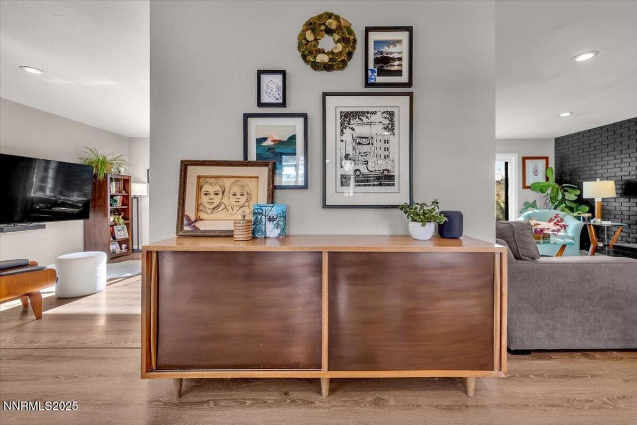 3880 Piccadilly Drive, Reno, NV 89509 Photo