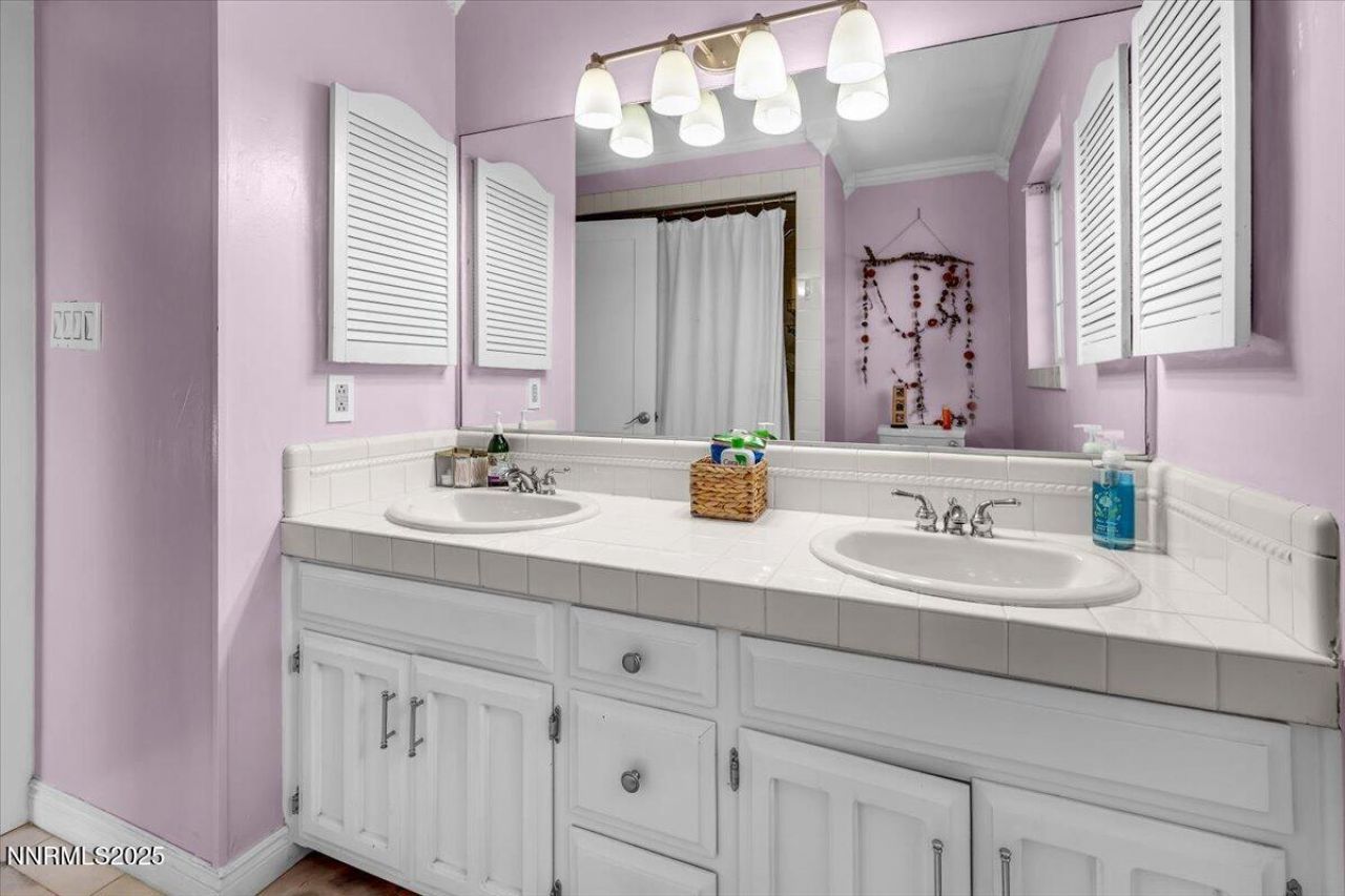 3880 Piccadilly Drive, Reno, NV 89509 Photo