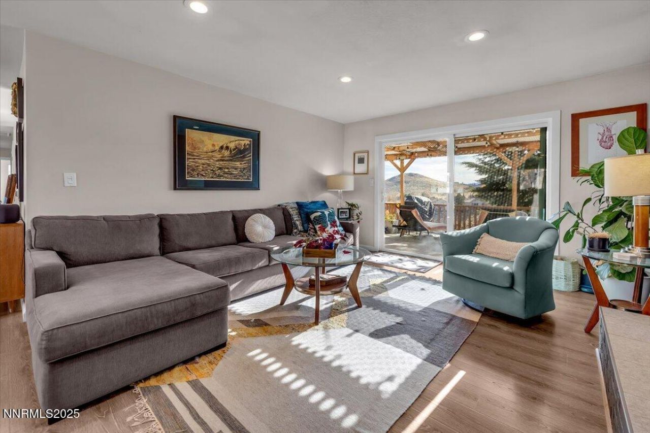 3880 Piccadilly Drive, Reno, NV 89509 Photo