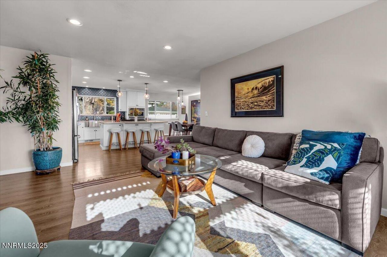 3880 Piccadilly Drive, Reno, NV 89509 Photo