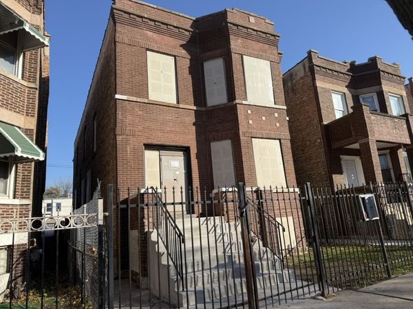 741 N Trumbull Avenue, Chicago, IL 60624