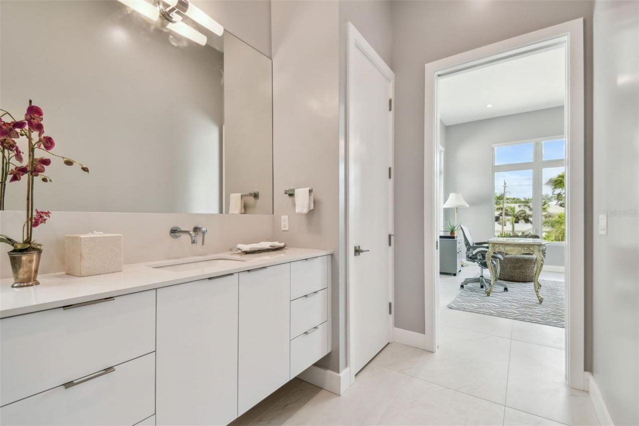 90 Martinique Avenue, Tampa, FL 33606 Photo