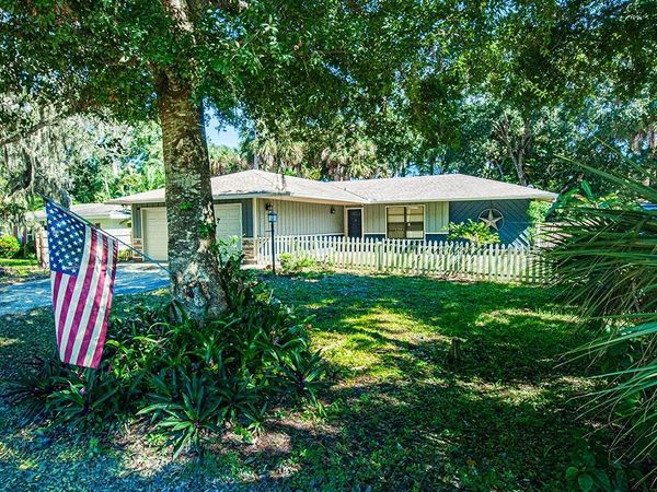 630 42nd Court, Vero Beach, FL 32968