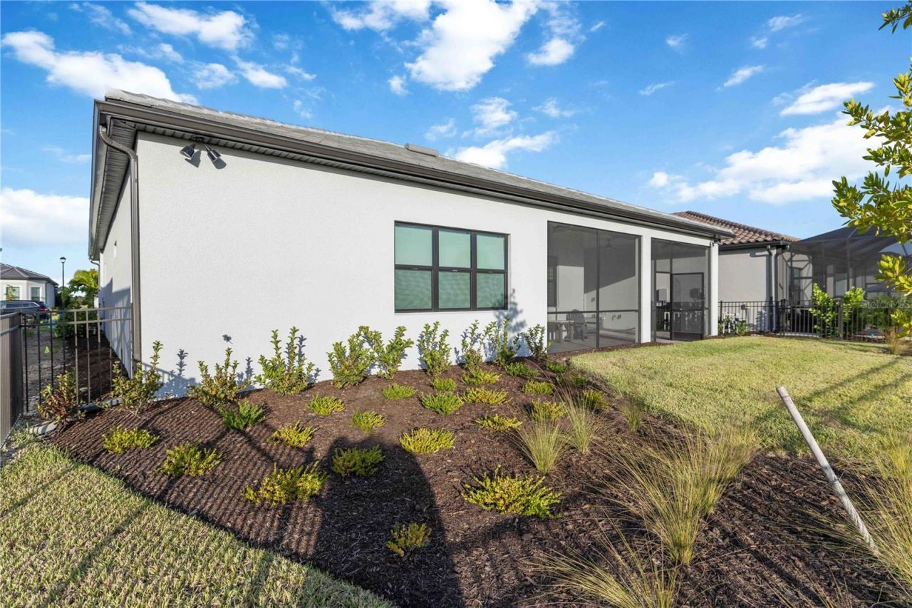 6075 Sawgrass Lake Court, Nokomis, FL 34275 Photo