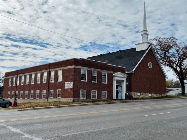 5001 Independence Avenue, Kansas City, MO 64124