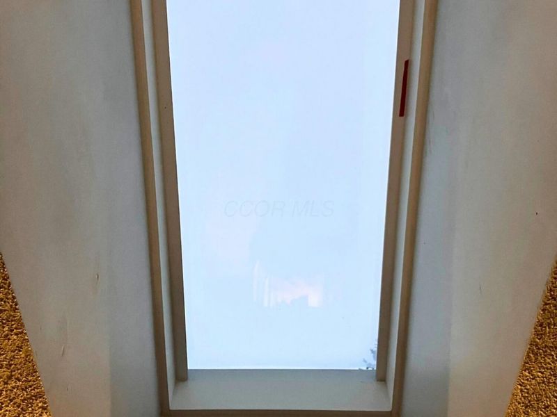 1130 Carbone Drive, Columbus, OH 43224 Photo 10