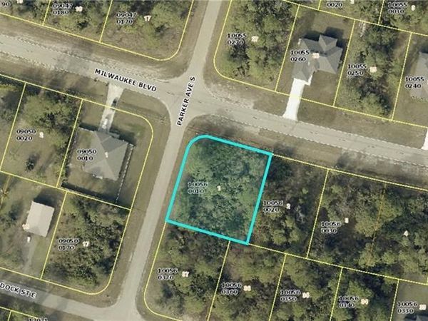 1016 MILWAUKEE BLVD, LEHIGH ACRES, FL 33974