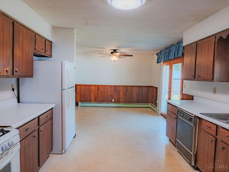 776 Linda Vista Drive, Manchester, OH 45144 Photo 5