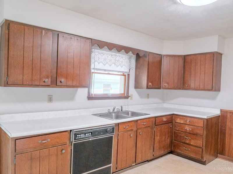 776 Linda Vista Drive, Manchester, OH 45144 Photo 9