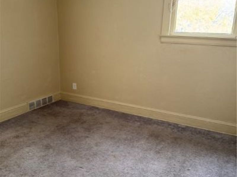 12709 Benham Avenue, Cleveland, OH 44105 Photo 12