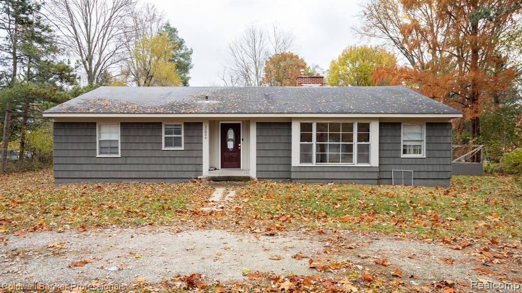 22806 Carleton Avenue, Southfield, MI 48033 Main Photo