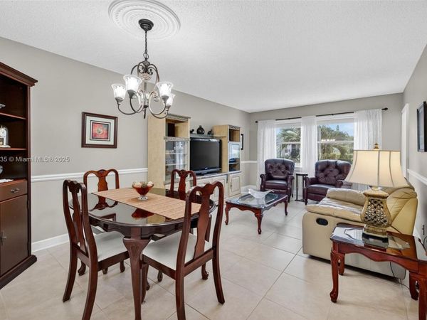 3501 NW 47th Ave, Unit 507, Lauderdale Lakes, FL 33319