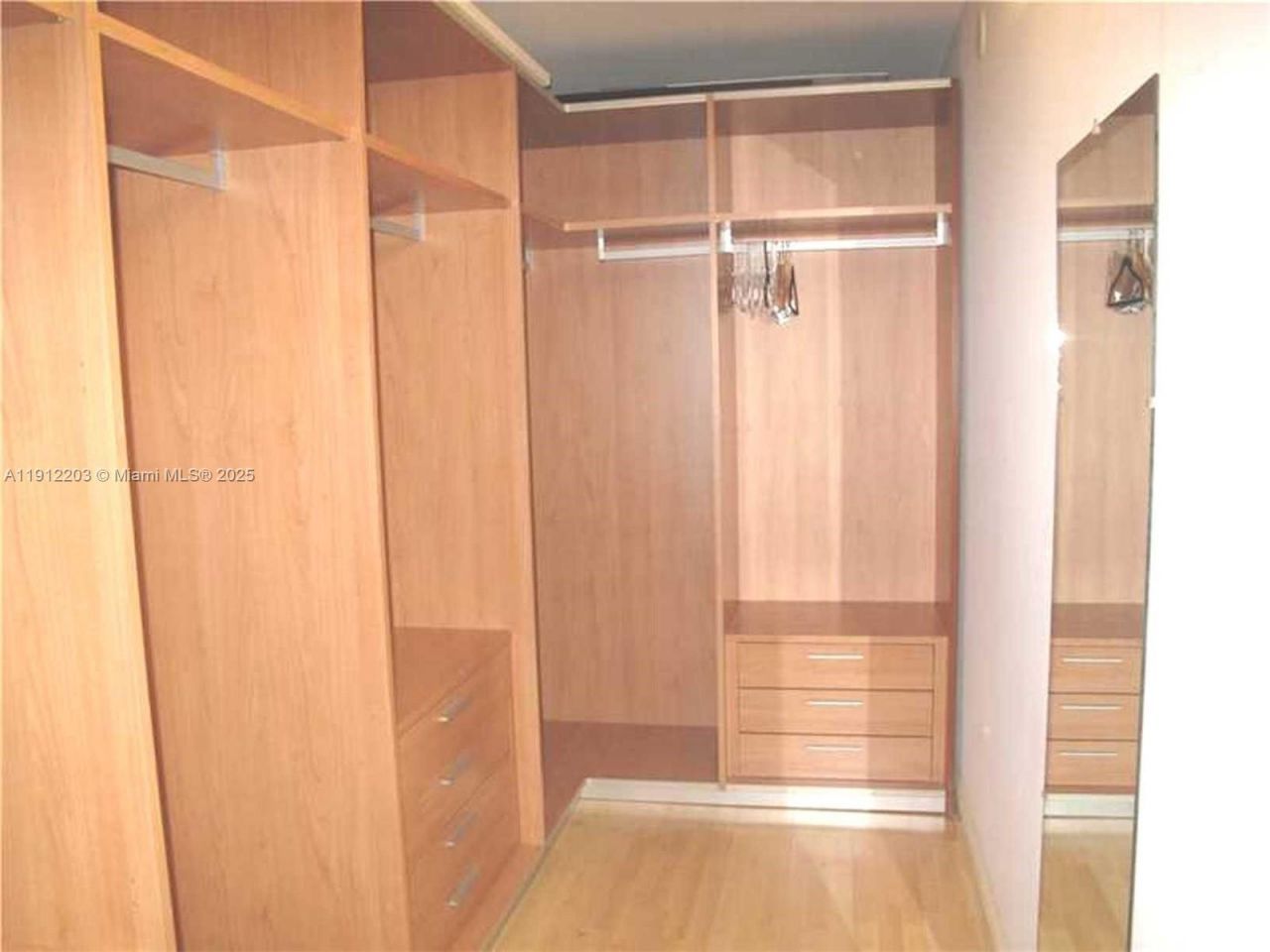 19380 Collins Ave, Unit 427, Sunny Isles Beach, FL 33160 Photo