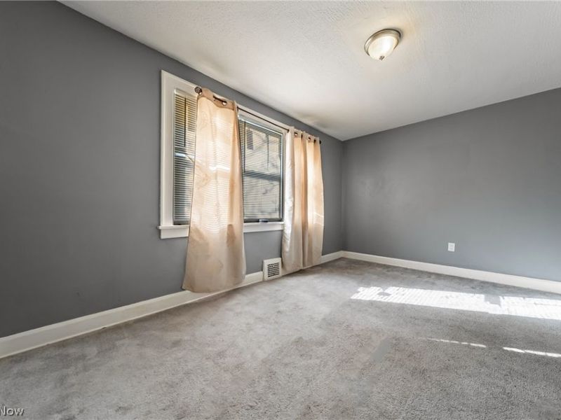 12705 Soika Avenue, Cleveland, OH 44120 Photo 8