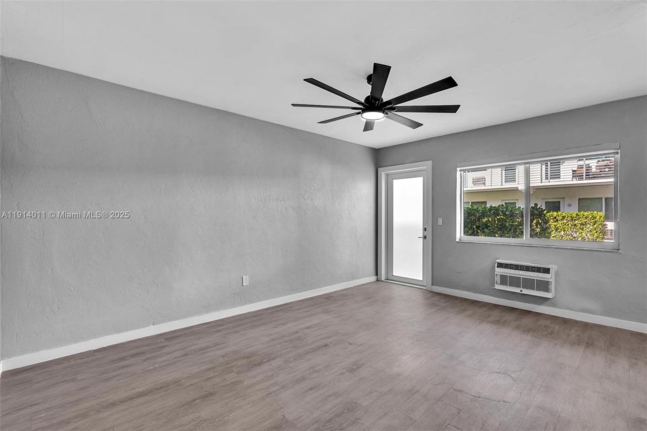 9200 E Bay Harbor Dr, Unit 2A, Bay Harbor Islands, FL 33154 Photo