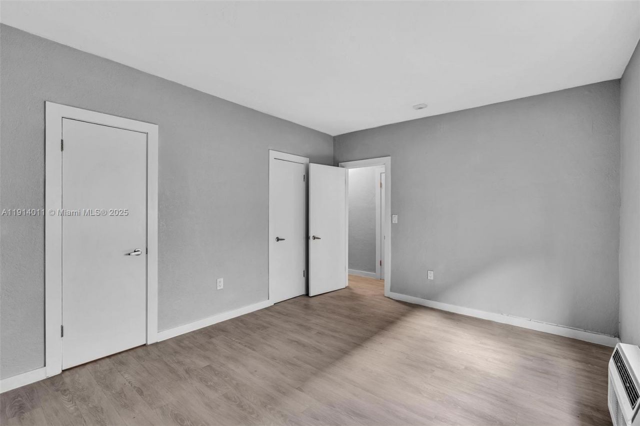 9200 E Bay Harbor Dr, Unit 2A, Bay Harbor Islands, FL 33154 Photo