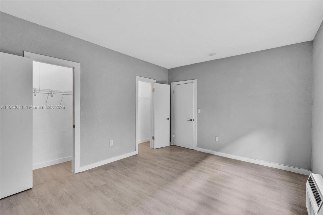 9200 E Bay Harbor Dr, Unit 2A, Bay Harbor Islands, FL 33154 Photo