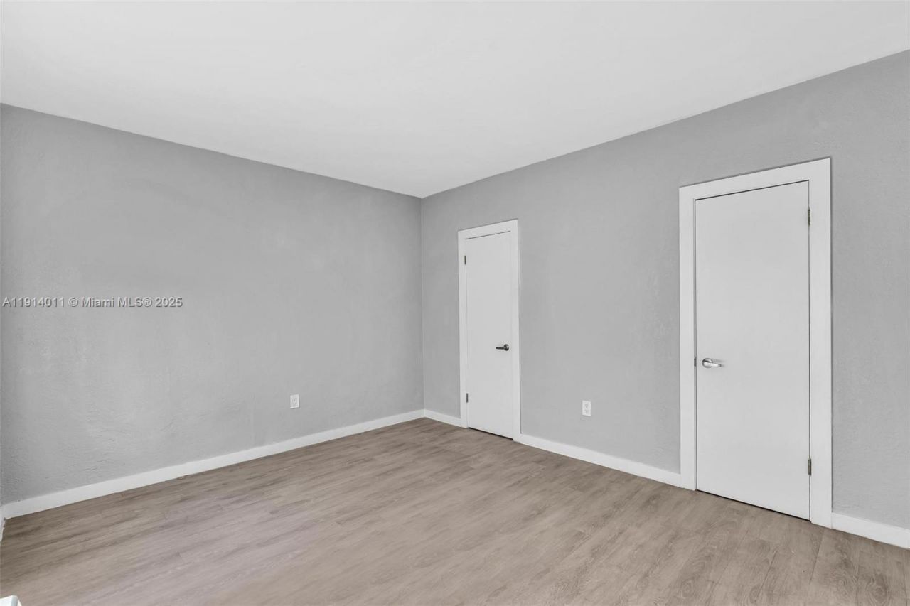 9200 E Bay Harbor Dr, Unit 2A, Bay Harbor Islands, FL 33154 Photo