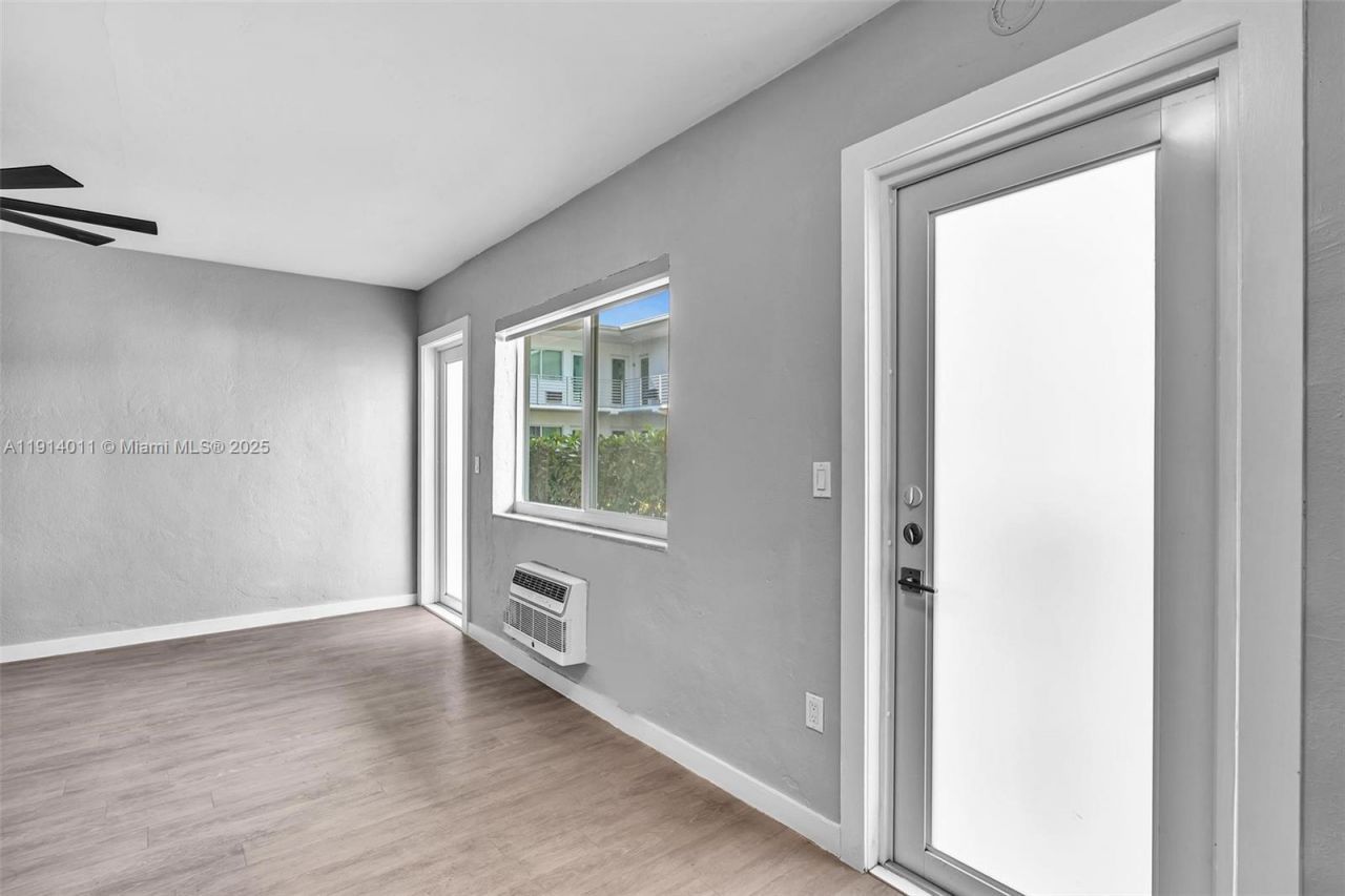 9200 E Bay Harbor Dr, Unit 2A, Bay Harbor Islands, FL 33154 Photo