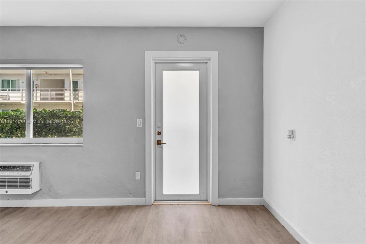 9200 E Bay Harbor Dr, Unit 2A, Bay Harbor Islands, FL 33154 Photo