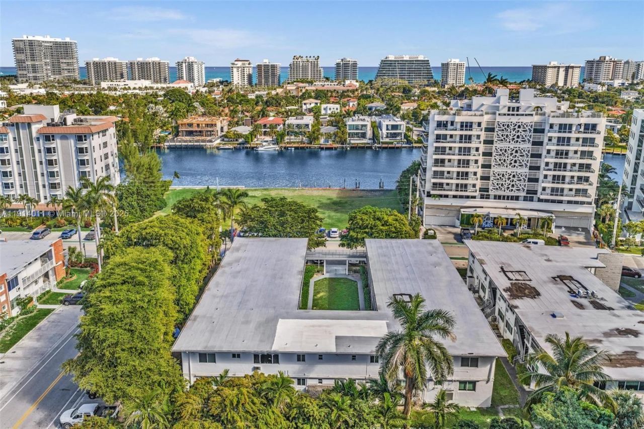 9200 E Bay Harbor Dr, Unit 2A, Bay Harbor Islands, FL 33154 Photo