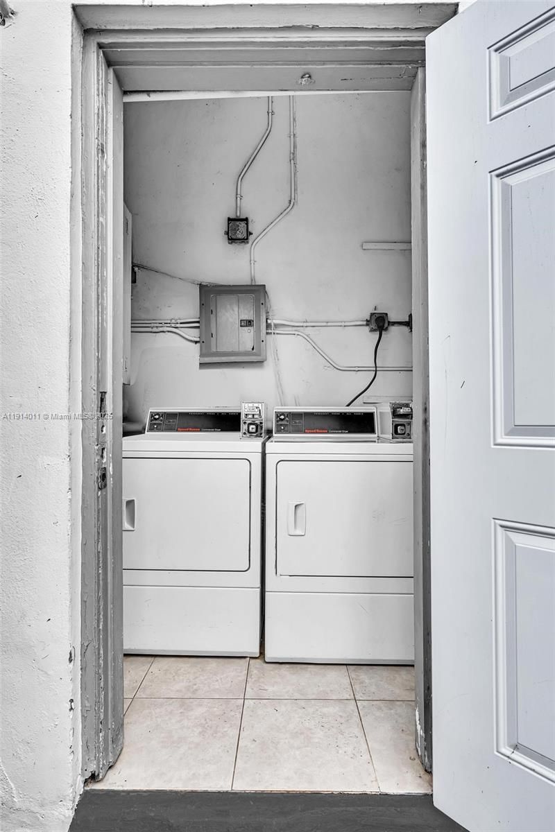 9200 E Bay Harbor Dr, Unit 2A, Bay Harbor Islands, FL 33154 Photo