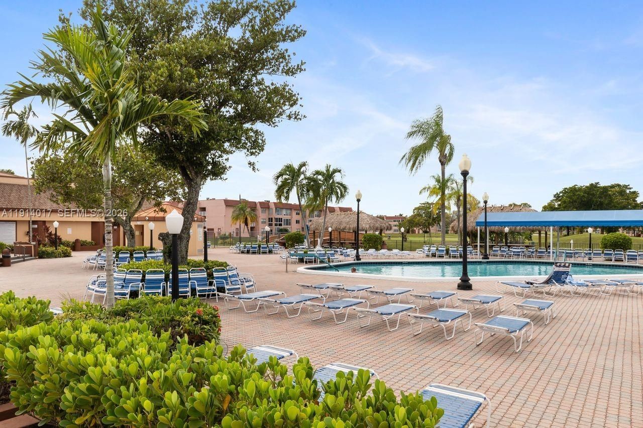 9310 Sunrise Lakes Blvd, Unit 301, Sunrise, FL 33322 Photo