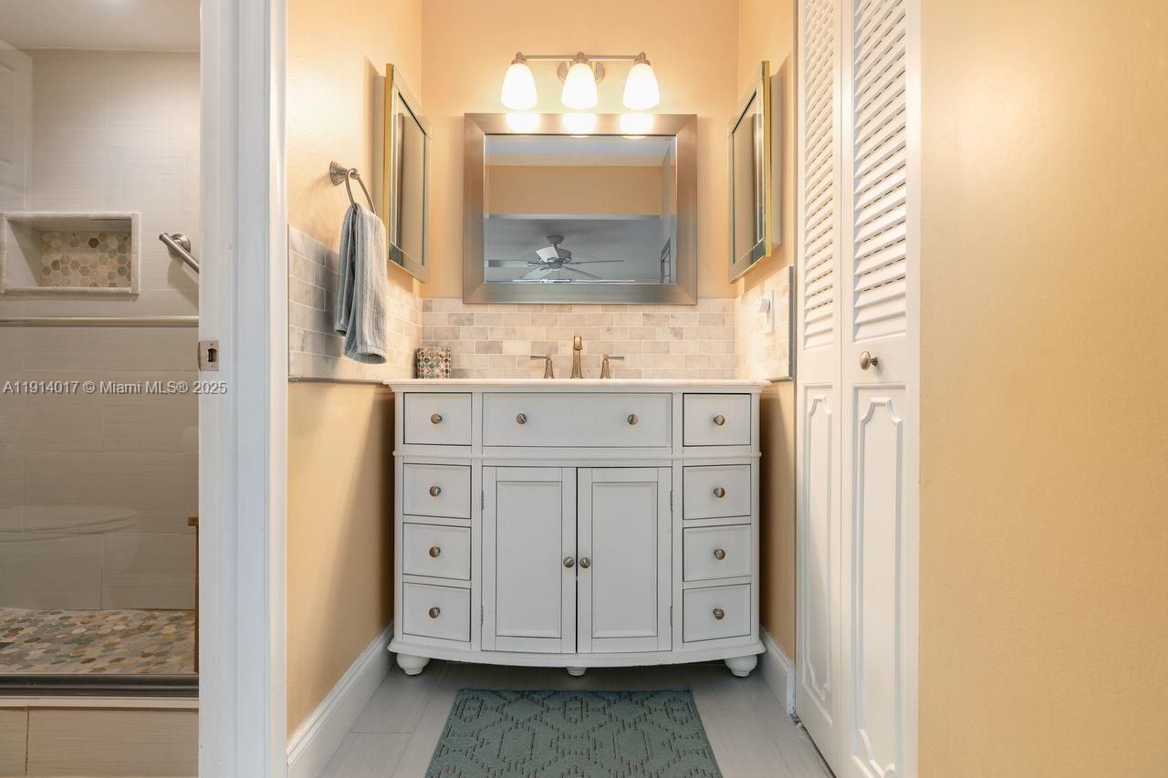 9310 Sunrise Lakes Blvd, Unit 301, Sunrise, FL 33322 Photo