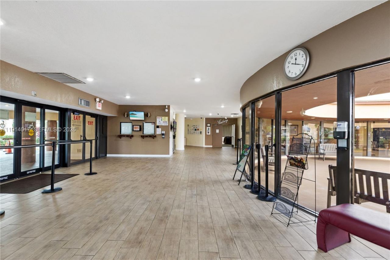 9310 Sunrise Lakes Blvd, Unit 301, Sunrise, FL 33322 Photo