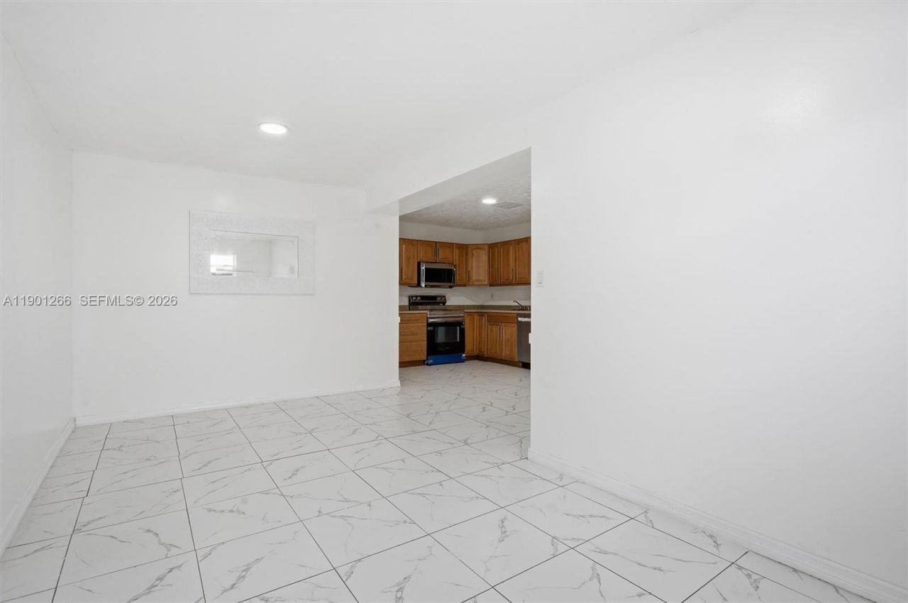 2280 SW 43rd Ave, Unit 1, Fort Lauderdale, FL 33317 Photo