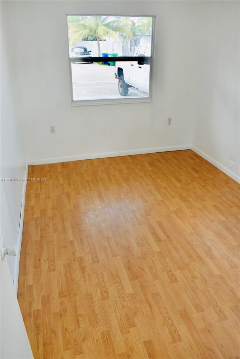 2280 SW 43rd Ave, Unit 1, Fort Lauderdale, FL 33317 Photo