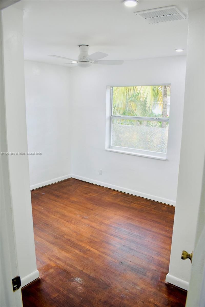 2280 SW 43rd Ave, Unit 1, Fort Lauderdale, FL 33317 Photo
