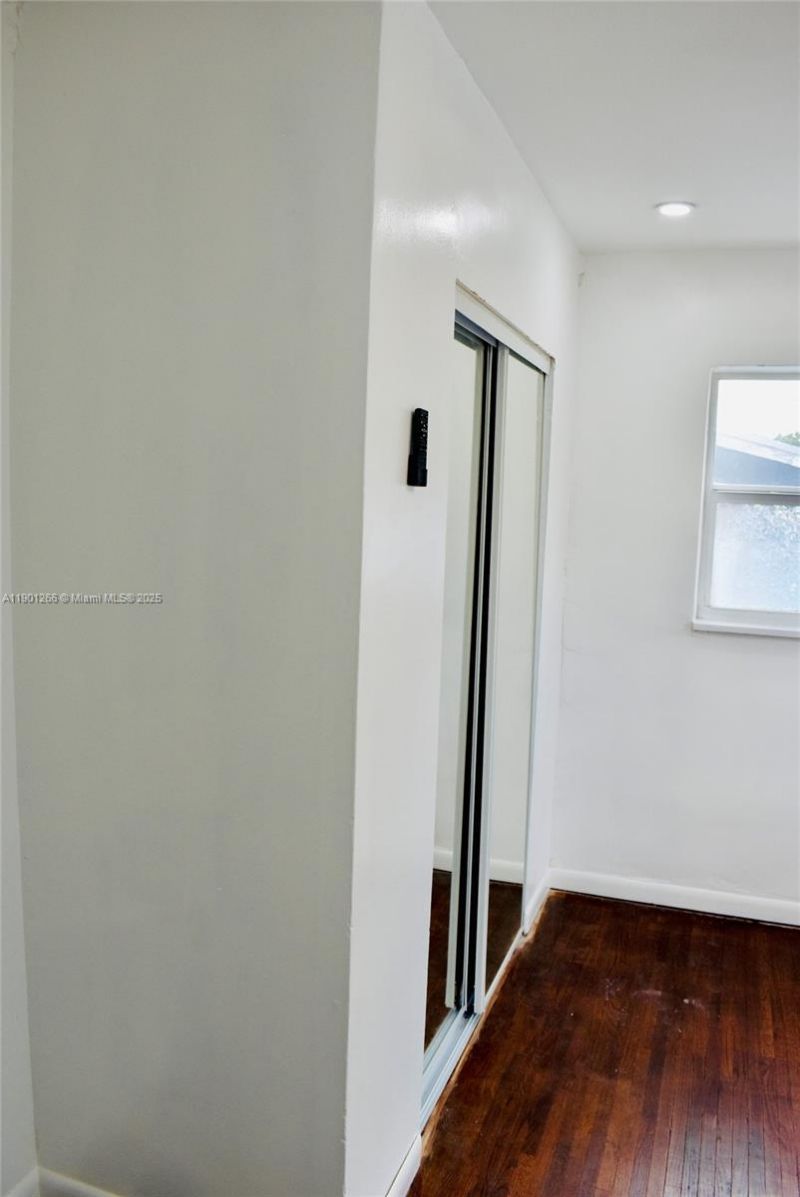 2280 SW 43rd Ave, Unit 1, Fort Lauderdale, FL 33317 Photo