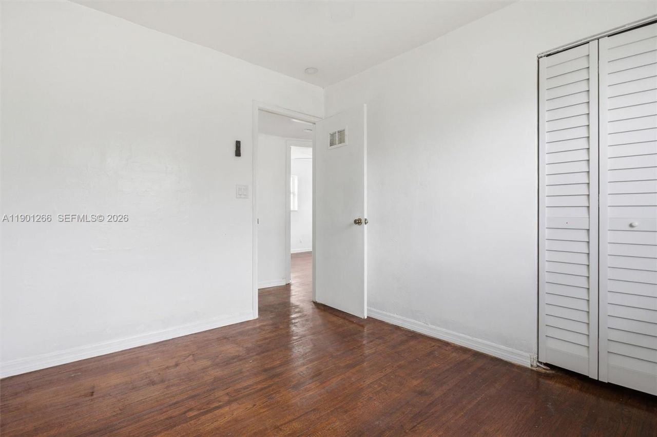 2280 SW 43rd Ave, Unit 1, Fort Lauderdale, FL 33317 Photo