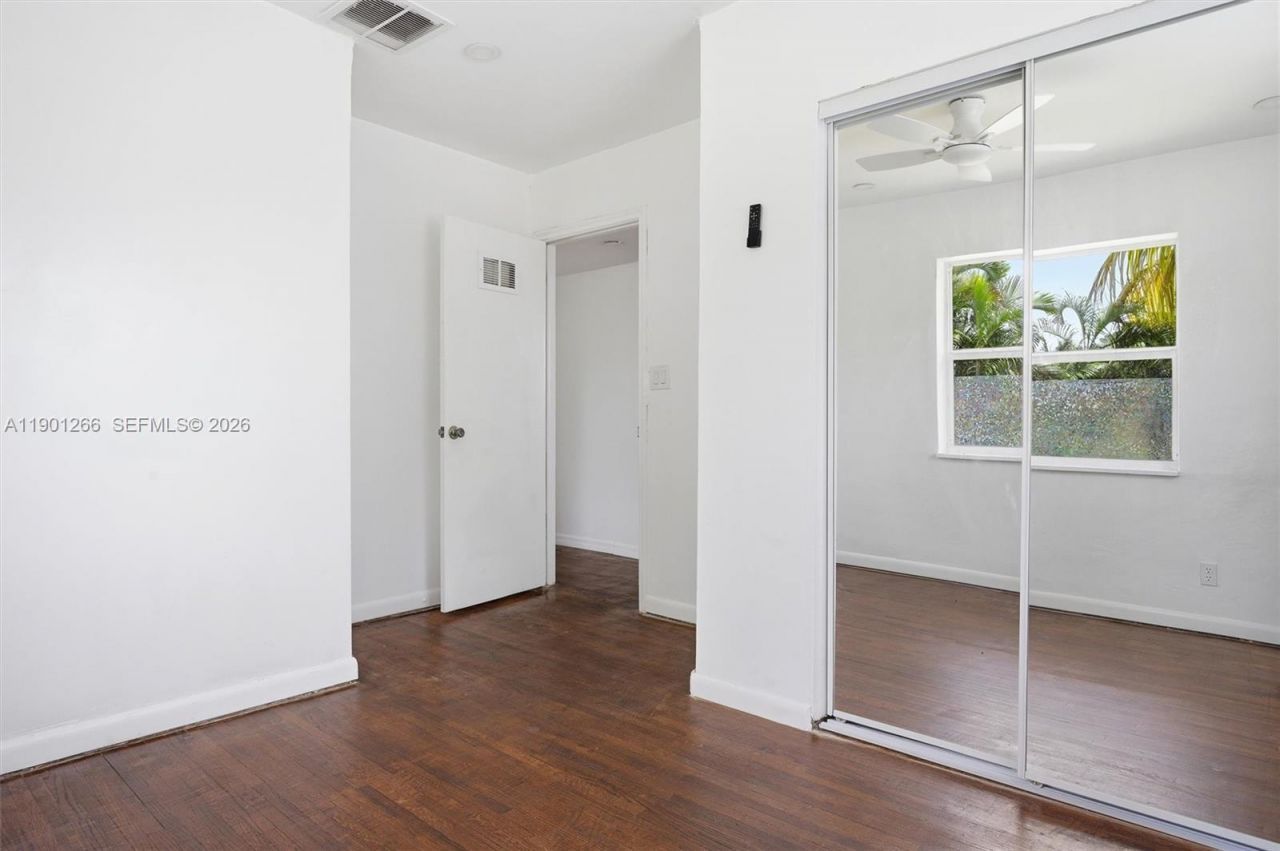 2280 SW 43rd Ave, Unit 1, Fort Lauderdale, FL 33317 Photo