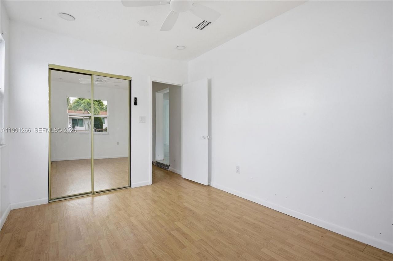 2280 SW 43rd Ave, Unit 1, Fort Lauderdale, FL 33317 Photo