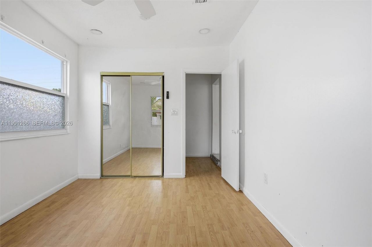 2280 SW 43rd Ave, Unit 1, Fort Lauderdale, FL 33317 Photo