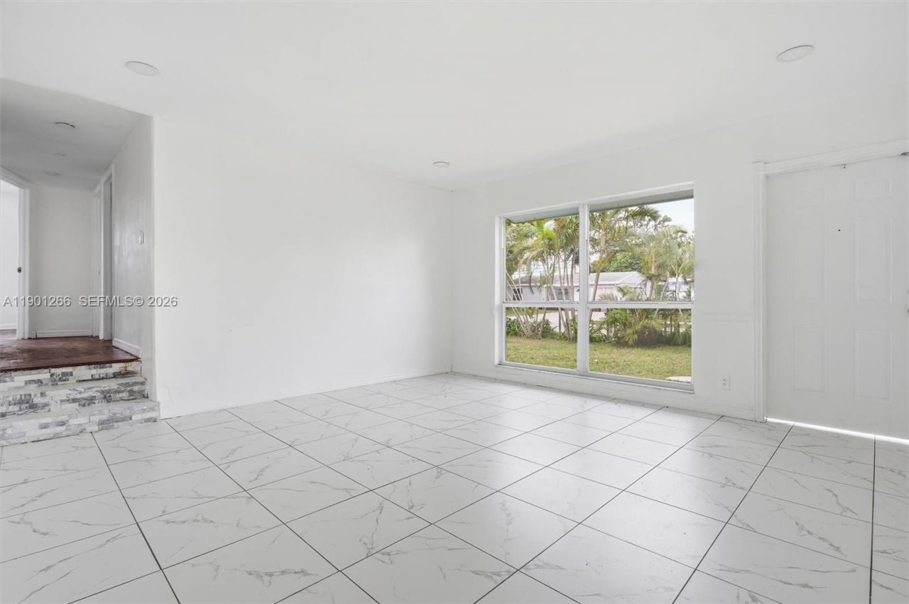 2280 SW 43rd Ave, Unit 1, Fort Lauderdale, FL 33317 Photo
