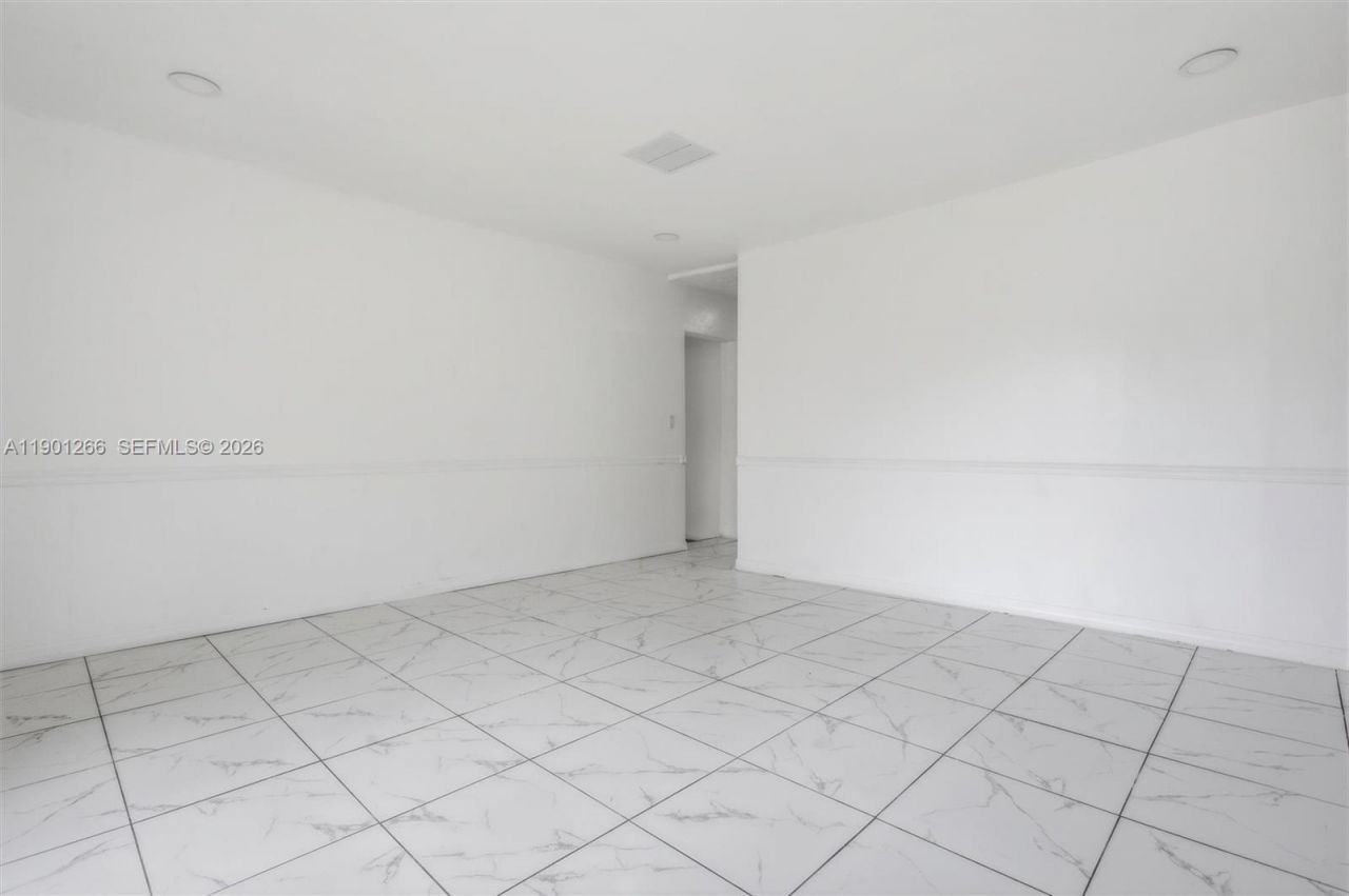 2280 SW 43rd Ave, Unit 1, Fort Lauderdale, FL 33317 Photo