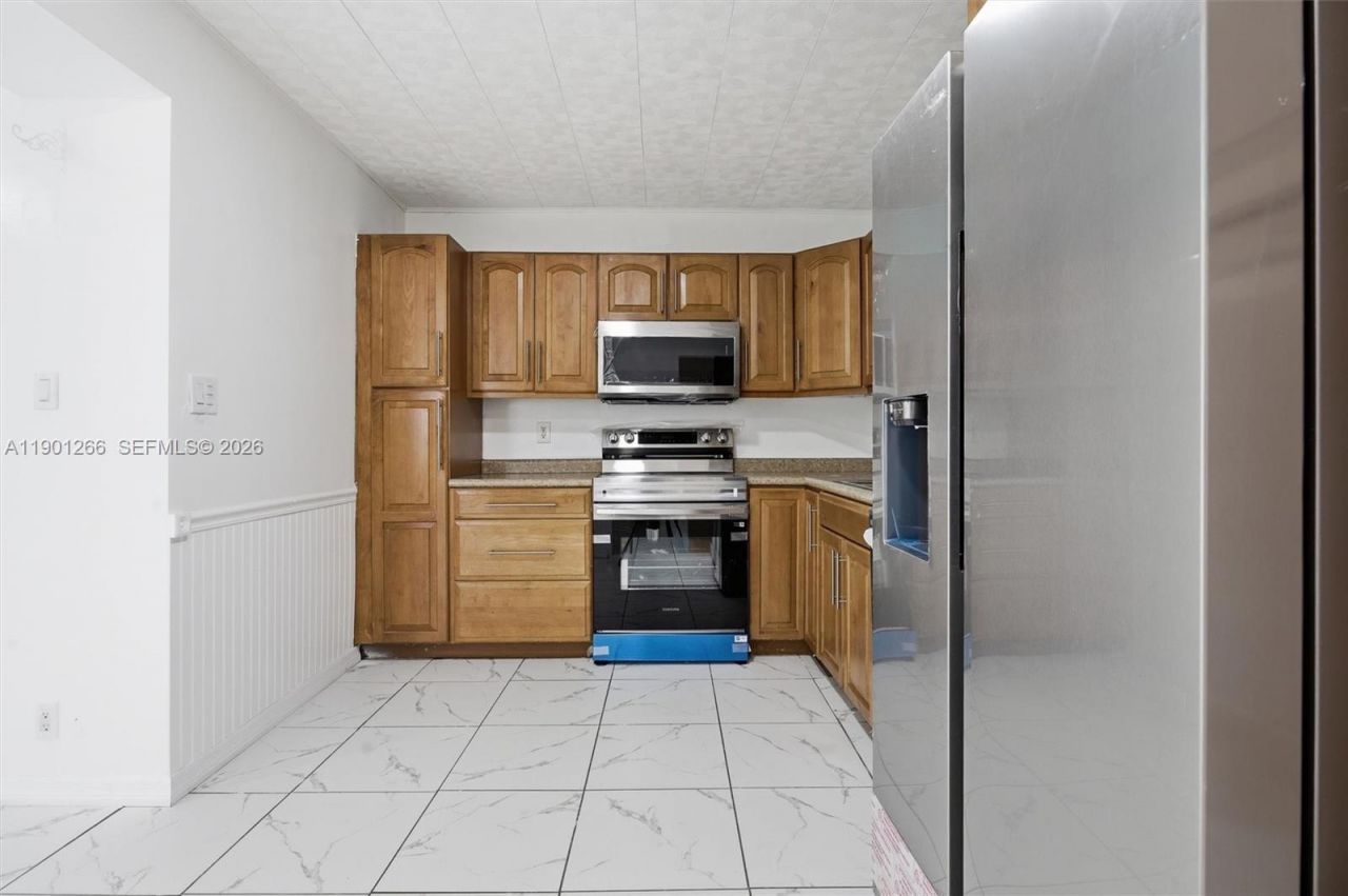 2280 SW 43rd Ave, Unit 1, Fort Lauderdale, FL 33317 Photo