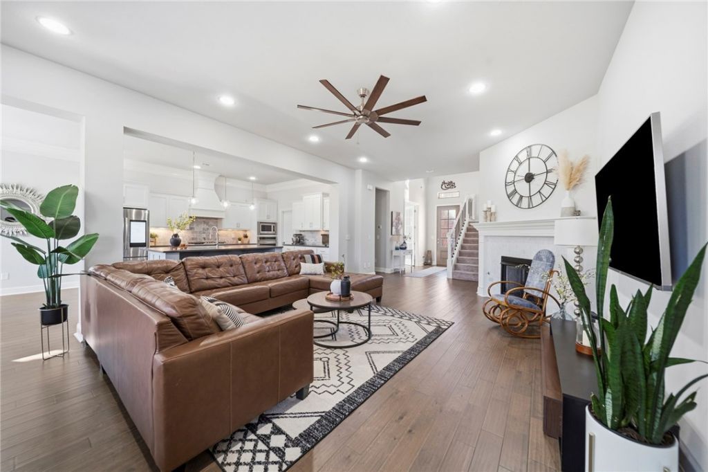 1570 Lexington Place, Centerton, AR 72719 Main Photo